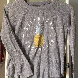 Chandail à manche longues/ long sleeve shirt